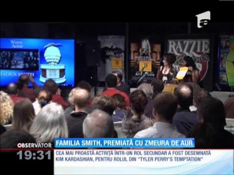 Familia Smith, premiată cu zmeura de aur