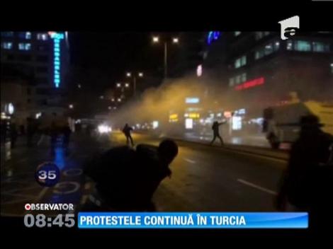 Protestele continuă în Turcia