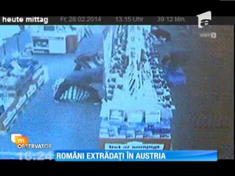 6 români suspecţi că jefuiau magazine din Austria au fost extrădaţi
