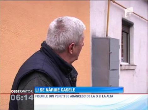 Zeci de gălăţeni riscă să le se prăbuşească casele în orice clipă