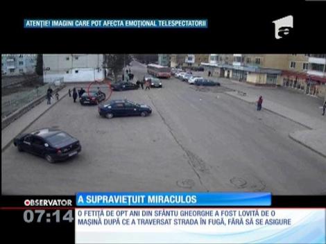 IMAGINI ŞOCANTE! O fetiţă a supravieţuit miracolos unui accident auto