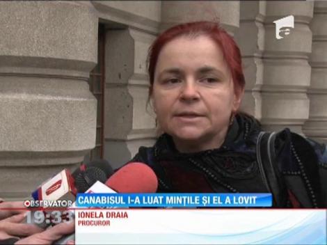 Un turist polonez a atacat cu un cuţit şoferii unui autocar