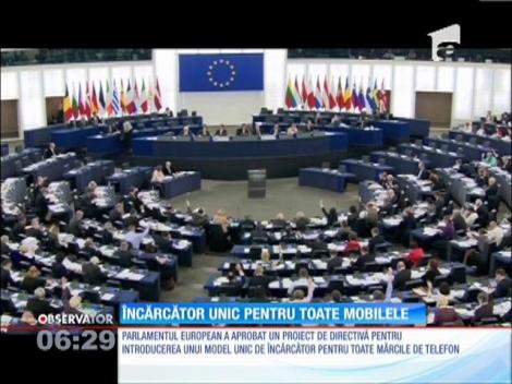 Încărcător unic pentru toate mărcile de telefoane mobile