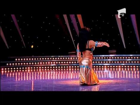 Nu contează înălţimea. Esenţele tari se ţin în sticluţe mici!