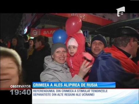 UPDATE / Crimeea a ales alipirea de Rusia