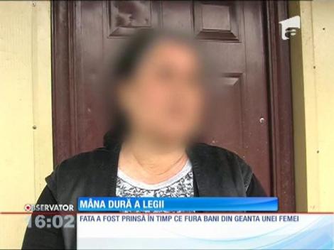 UPDATE / Şeful Poliţiei din Piatra Neamţ, filmat în timp ce bătea o fată