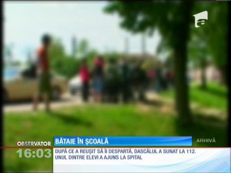 Câmp de bătaie în curtea şcolii