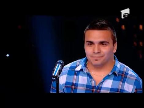 A dansat pe coate şi i-a dat pe spate! Trei steluţe şi acceptarea cererii în căsătorie