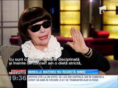 Mireille Mathieu a cerut să aibă în fiecare zi câte 67 de trandafiri albi şi roşii