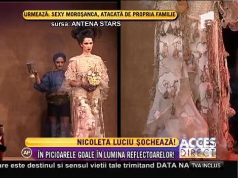 Nicoleta Luciu, în picioarele goale la lumina reflectoarelor
