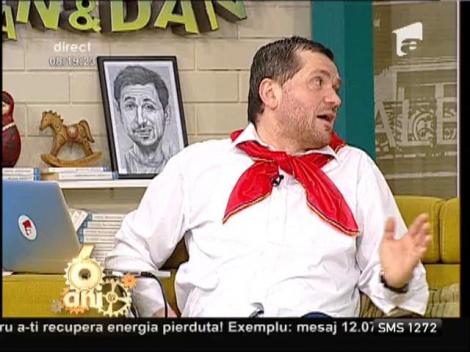 Smiley News: Nord-coreenii sunt obligaţi să se tundă la fel ca liderul Kim Jong-un