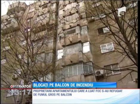 Patru oameni, blocaţi pe bacon de incendiu