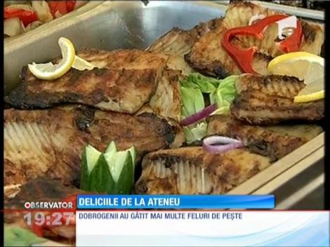 Deliciile din piaţa din faţa Ateneului Român