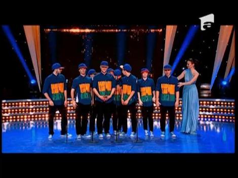 Aţi auzit de dansul popular brăilean? E spectaculos şi îţi aduce garantat trei steluţe aurii