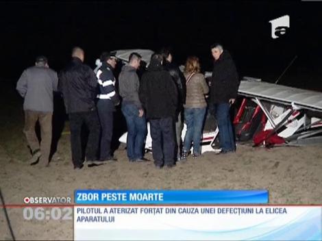 Doi bărbaţi au fost la un pas să-și piardă viața într-un accident aviatic