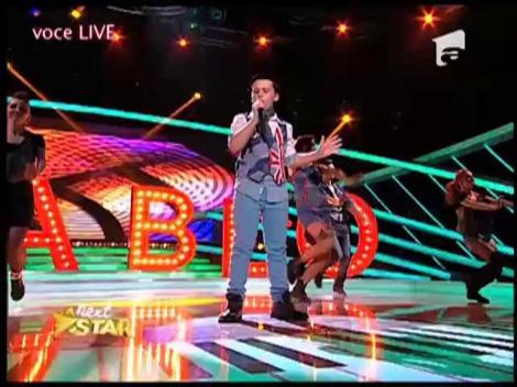 Toată lumea, bliţul pe el! Dan Popa cântă cu Andreea Bănică: Move like Jagger