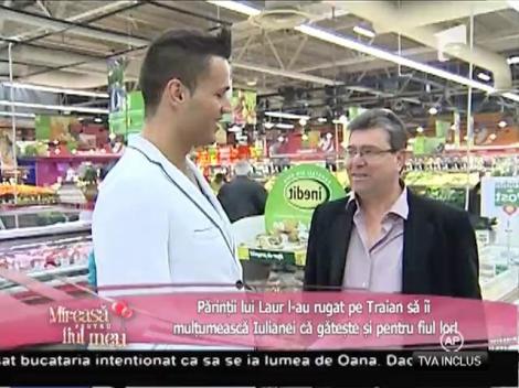 Când a mers la cumpărături, Laur a stat de vorbă cu părinţii lui!