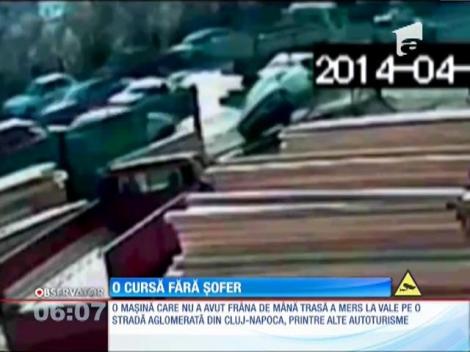 O maşină fără şofer a semănat groază pe o şosea din Cluj
