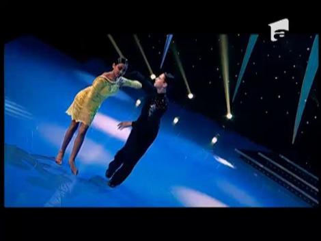 Dans: Alex şi Lari pe scena "România Dansează"
