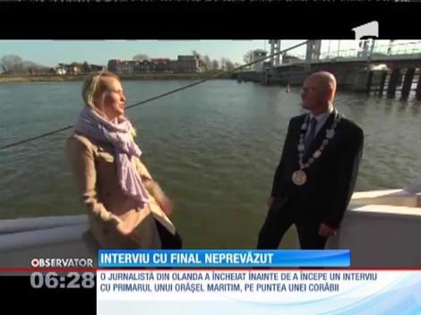 Un interviu pe puntea unei corăbii s-a terminat la apă pentru o jurnalistă din Olanda