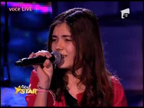 Mult talent: Ambra poate ajunge o cântăreață celebră