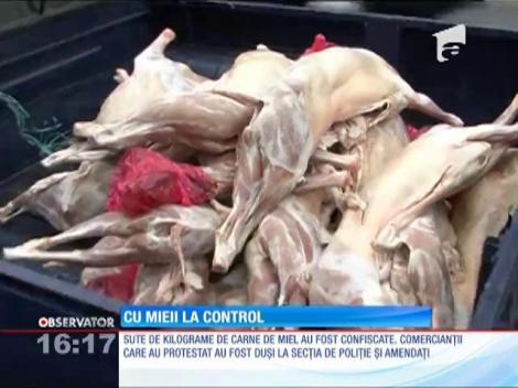 Sute de kilograme de carne de miel, confiscate în Constanţa
