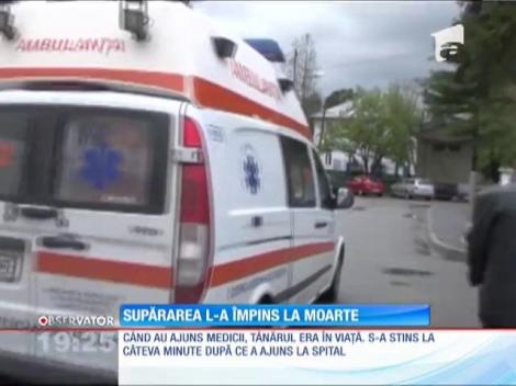 Un tânar din Tîrgovişte s-a aruncat de la etaj