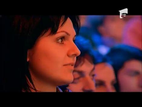 Cam cât talent să ai? Deficienţa de auz nu i-a împiedicat să-şi urmeze visul...