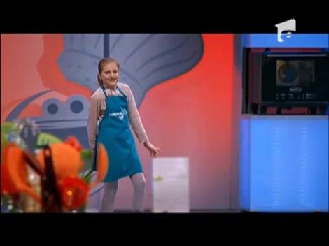 Giulia Cristescu și Roxana Ionescu, două fete cochete