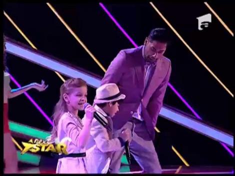 Ne placeee! Măriuca şi Adrian, talent şi bună dispoziţie la pachet