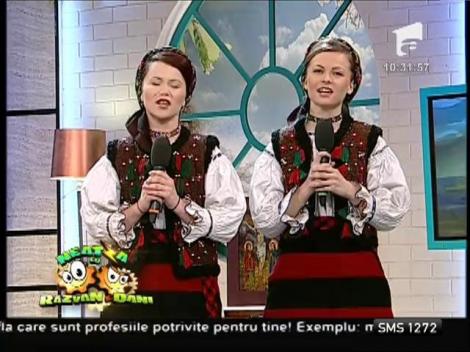 Suzana & Daciana Vlad - "Plânge maica lui Christos"