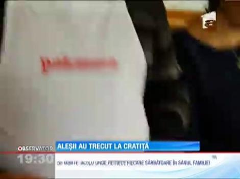 Politicienii au dat biroul pe bucătărie