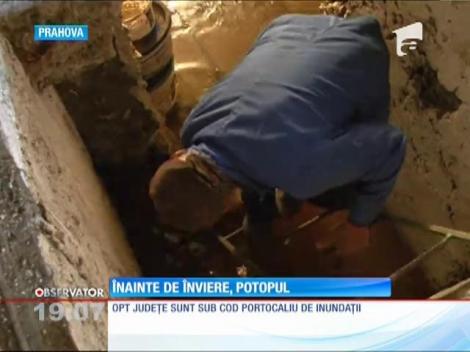 Înainte de Paşte, e potop! Doi oameni au fost luaţi de ape şi sute de case au fost distruse de viituri