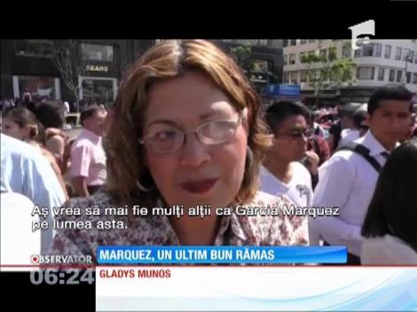 Mii de admiratori au ajuns la urna cu cenuşa lui Gabriel Garcia Marquez