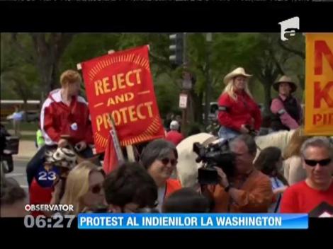 Sute de indieni americani protestează la Washington