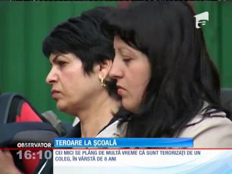 Elevii unei școli din Galați sunt terorizați de un coleg