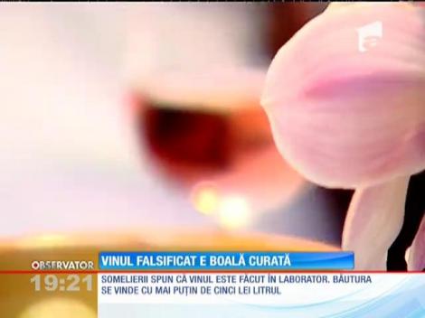 Vinul în sticlă de plastic e de cele mai multe ori falsificat