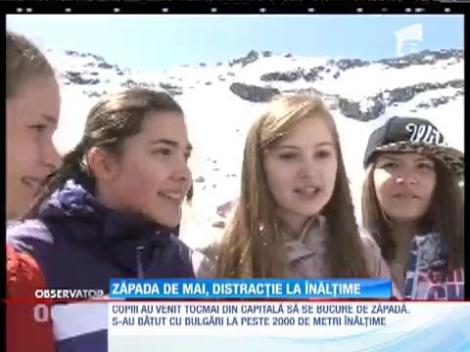 În calendar e primăvară, la Bâlea Lac însă e iarnă în toată regula