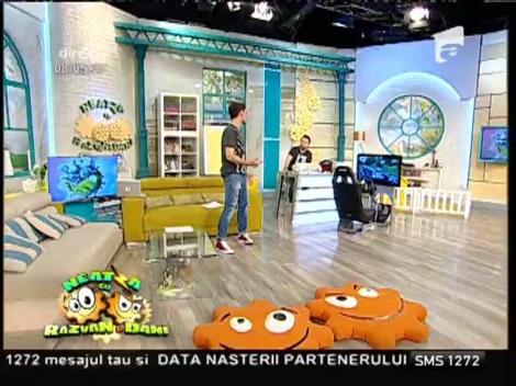 Răzvan și Dani îți arată: Uite cum beau girafele apă