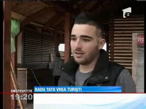 Răducu Mazăre lucrează de zor ca să primească turişti în localul său