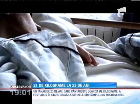 UPDATE / Rămas fără mamă, un tânăr de 23 de ani a ajuns la spital cântărind doar 21 de kilograme!