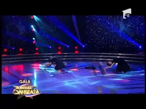 Dansul trupei Contemp Infusion