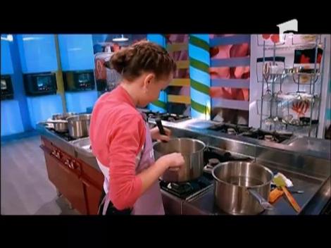 Emoții și tensiune! 12 concurenți din echipa Prințesei Polonic gătesc în prima probă eliminatorie