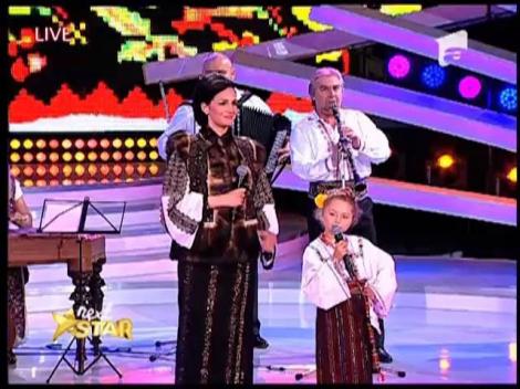 Trandafiiiir de la Moldova! Daria şi Viorica Macovei, împreună pe scena "Next Star"