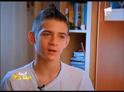 Ăsta da nume cool! Dennis Jay-Z a primit un cadou de neuitat de la artistul internaţional.... Jay-Z!