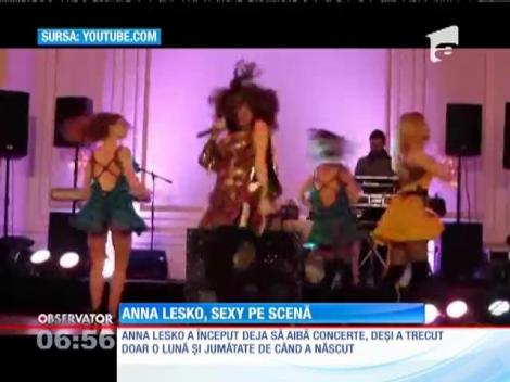 Anna Lesko, la fel de sexy şi după naştere! Artista s-a întors pe scenă