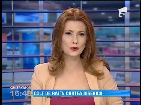 Parc de joaca pentru copii, în curtea unei biserici