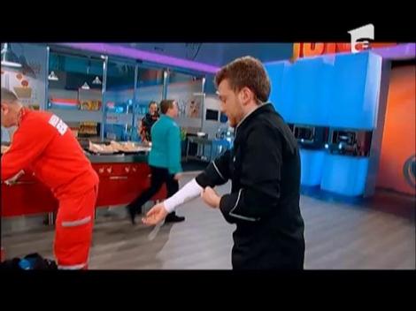 Graba strică treaba! Alex Iacob are nevoie de medici după ce se accidentează în bucătărie