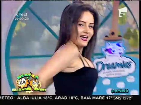 Roxana Nemeș are o nouă piesă...INCENDIARĂ! Ascult-o aici!