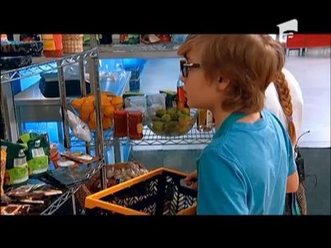 Juniorii lui Vizante gătesc un preparat pe bază de ou